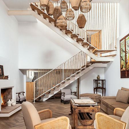 Apartamentos Turisticos El Patio Del Nogal Guadalupe  Kültér fotó